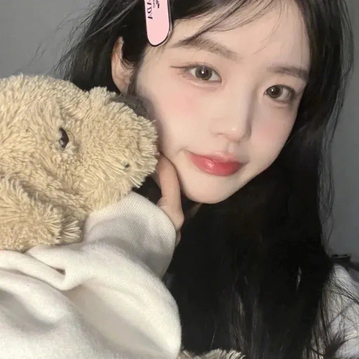 圆月迷离花
